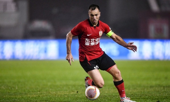 中均能得到